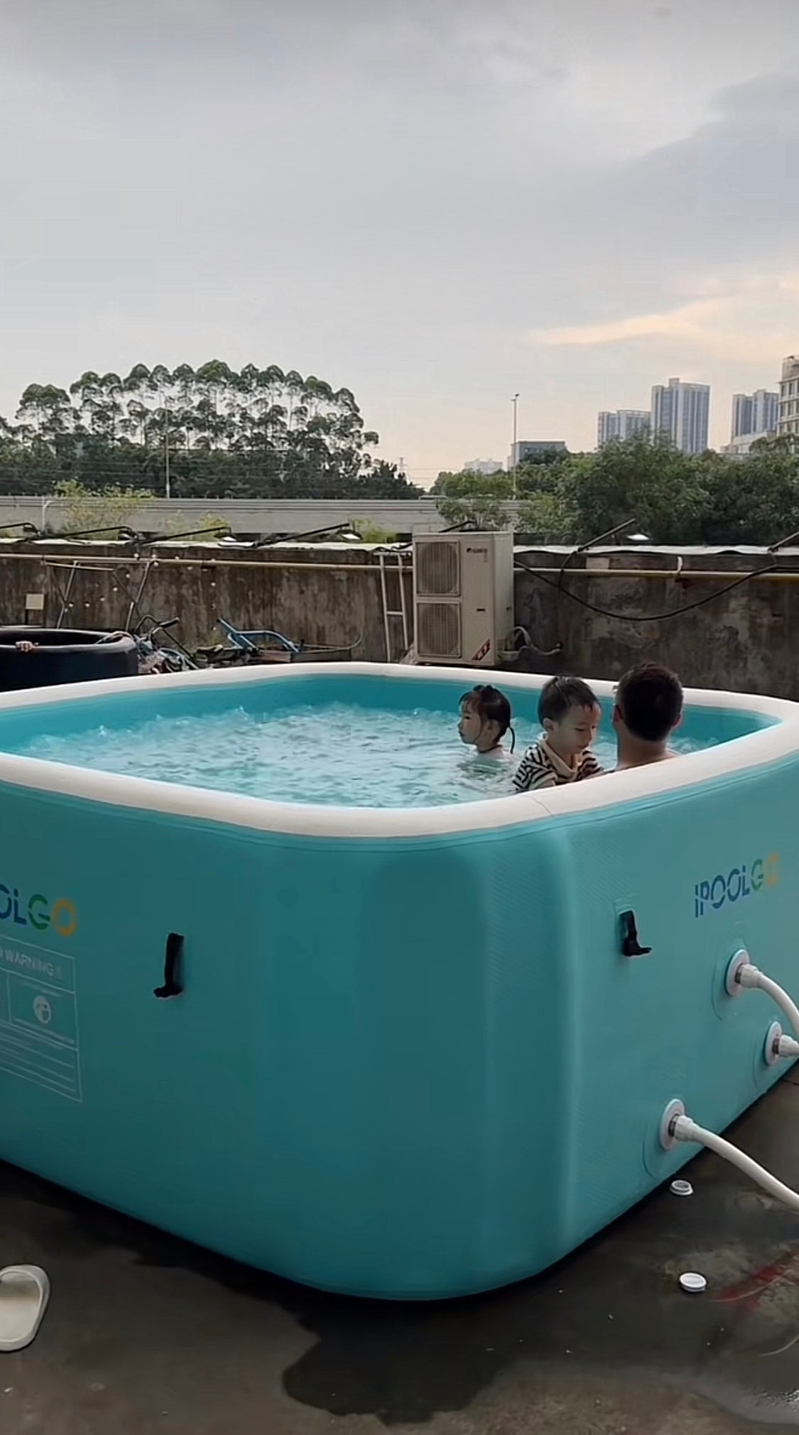 IPOOLGOO™ Hot Tub